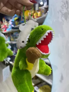 LLAVERO PELUCHE (BAG CHARMS) DINOSAURIO JURASSIC SNACK