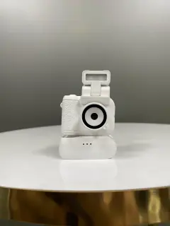 LLAVERO CAMARA CON TARJETA BLANCO