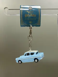 LLAVERO CARRO ENCANTADO HARRY
