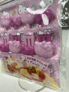 SET DE PINCHOS PARA COMIDA HELLO KITTY
