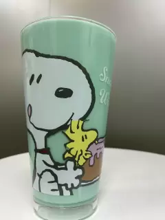 VASO ACRILICO SNOOPY VERDE Y BLANCO