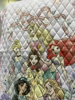 MANTA ACOLCHADA PRINCESAS 120x70