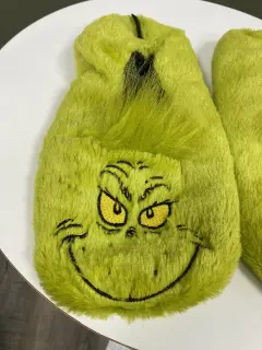 PANTUFLAS GRINCH ADULTO