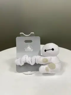 MO&Ntilde;ERA CON PELUCHE BAYMAX