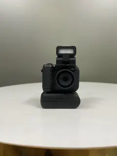 LLAVERO CAMARA CON TARJETA NEGRO