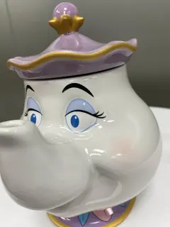 TETERA BELLA Y BESTIA