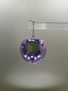 LLAVERO MASCOTA VIRTUAL HEART MORADA